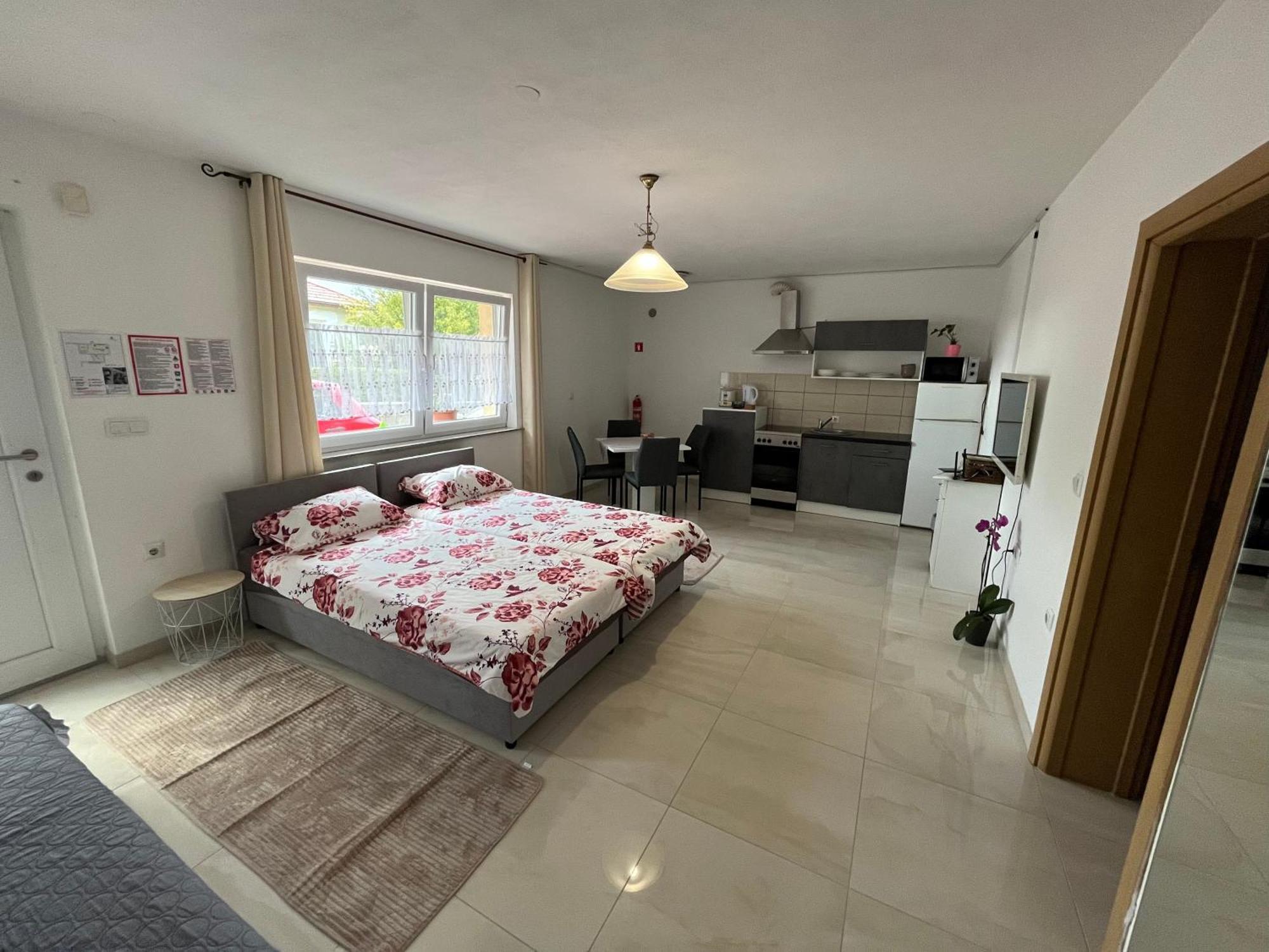 פוסטוינה Apartma Azurre מראה חיצוני תמונה